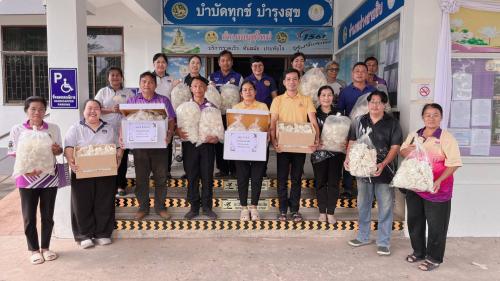 พช.ม่วงสามสิบ รับมอบดอกไม้จันทน์ จากหน่วยงานราชการ และผู้นำชุมชน อำเภอม่วงสามสิบ  