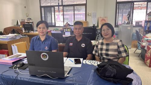 พช.ม่วงสามสิบ ร่วมประชุมคณะกรรมการเครือข่ายขับเคลื่อนศูนย์เรียนรู้การพัฒนาคุณภาพชีวิตตามหลักทฤษฎีใหม่ประยุกต์สู่ “โคก หนอง นา” จังหวัดอุบลราชธานี (ผ่านระบบออนไลน์)
